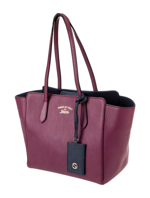 Gucci Leather Swing Medium