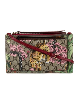 Gucci GG Supreme Crossbody Bag