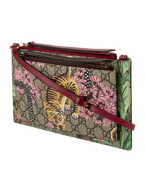 Gucci GG Supreme Crossbody Bag