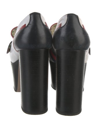 Gucci Faux Pearl Accents Leather Pumps