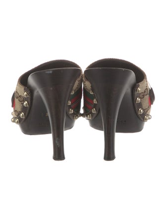 Gucci GG Canvas Canvas Slides