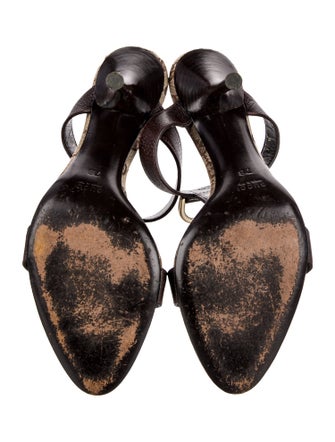 Gucci GG Canvas Canvas T-Strap Sandals