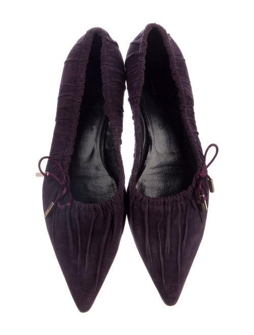 Gucci Suede Ruffle Embellishment Flats