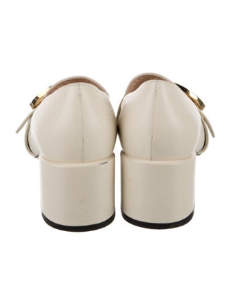 Gucci Interlocking G Logo Leather Pumps
