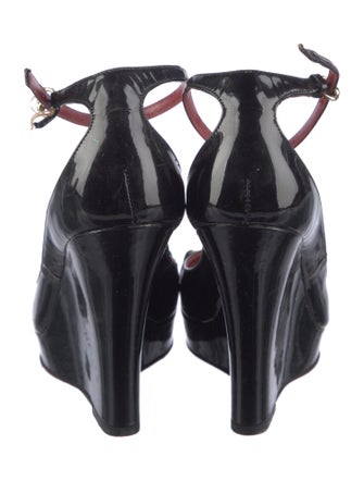 Gucci Horsebit Accent Patent Leather Pumps