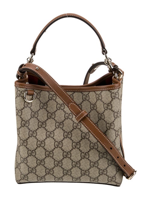 Gucci GG Supreme supreme emblem