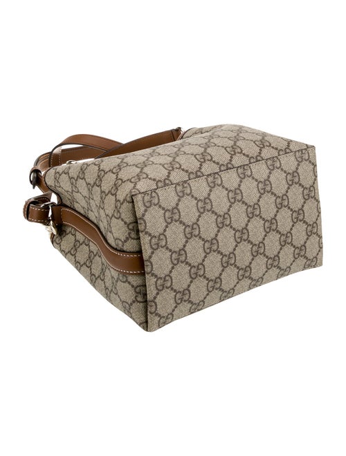 Gucci GG Supreme supreme emblem