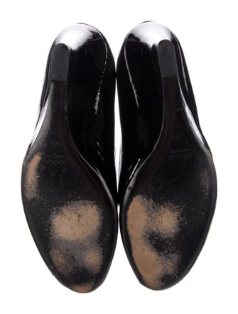 Gucci Interlocking G Logo Patent Leather Pumps