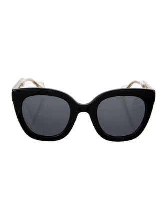 Gucci Interlocking G Logo Oversize Sunglasses