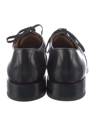 Gucci Interlocking G Logo Leather Oxfords