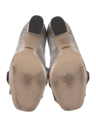 Gucci Double G Logo Leather Pumps