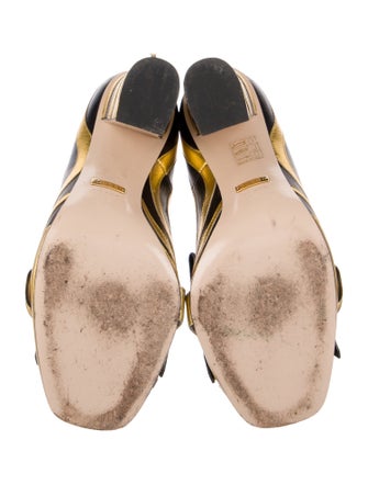 Gucci Double G Logo Leather Pumps