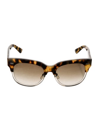Gucci Wayfarer Tinted Sunglasses