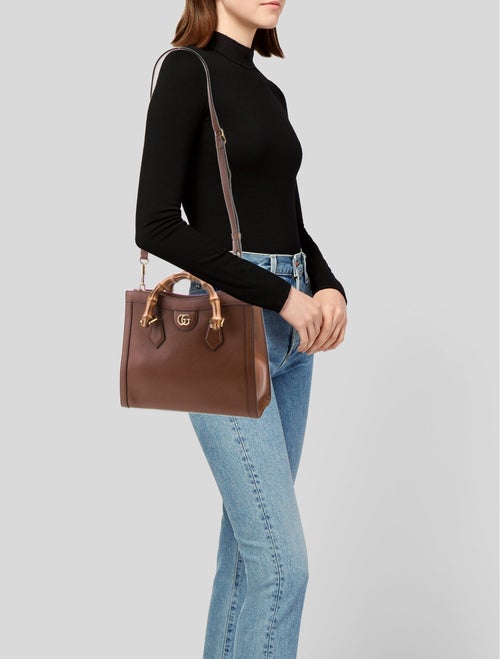 Gucci Double G Diana Small