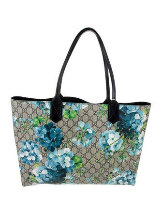 Gucci GG Supreme Reversible Medium