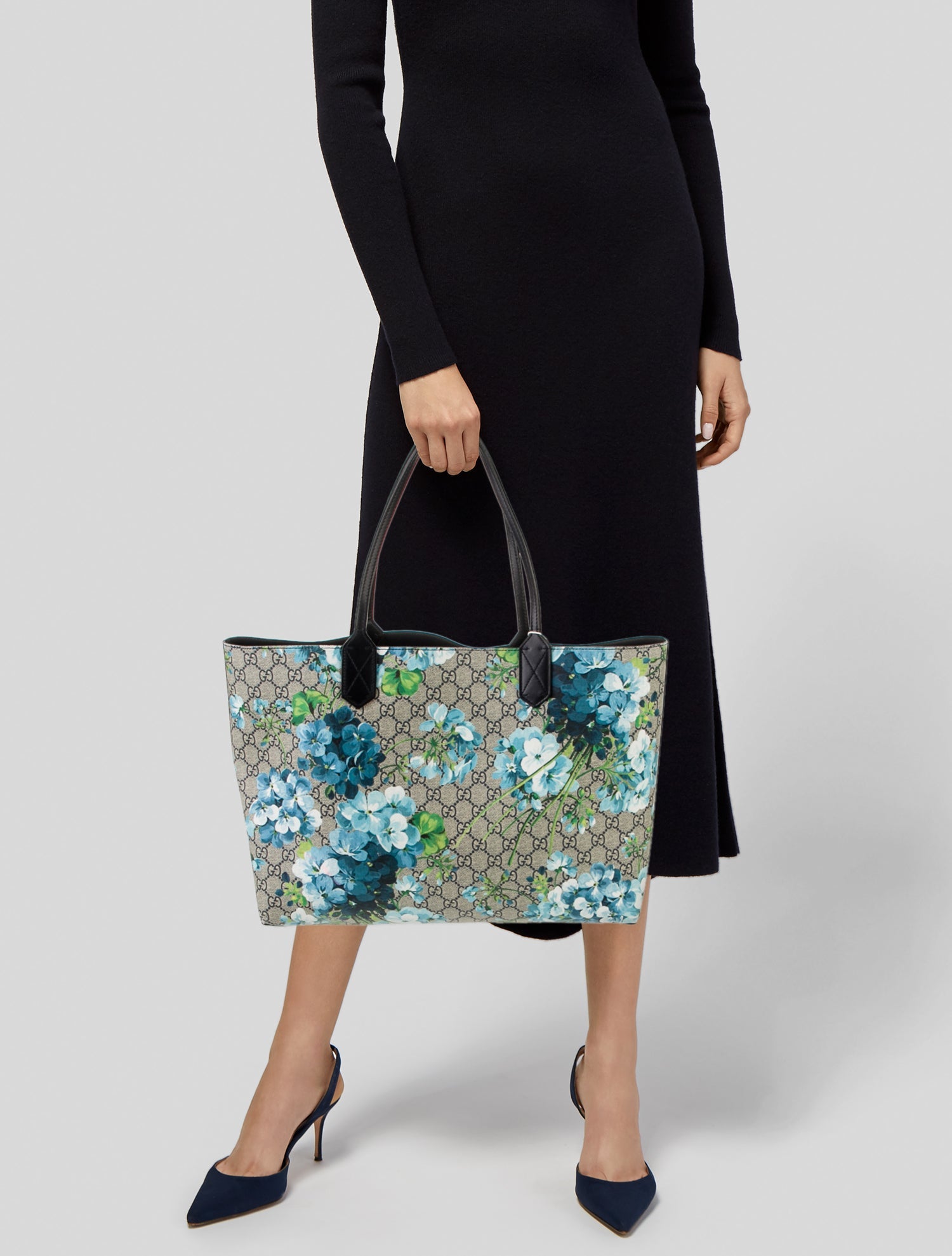 Gucci GG Supreme Reversible Medium