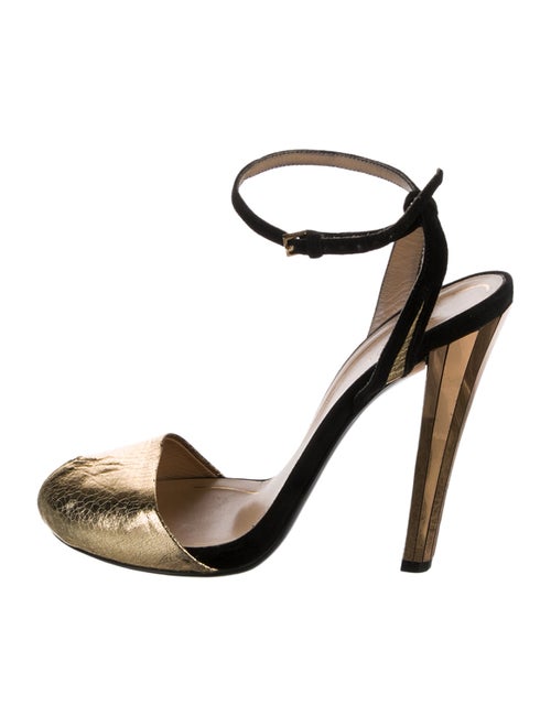 Gucci Leather Slingback Pumps