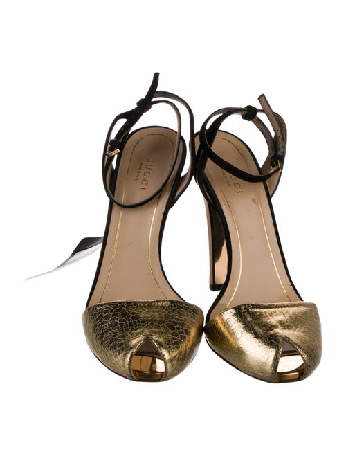 Gucci Leather Slingback Pumps