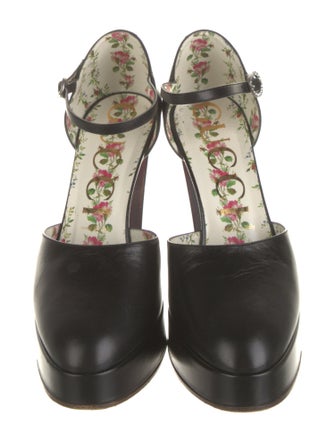 Gucci Leather Crystal Embellishments D'Orsay Pumps