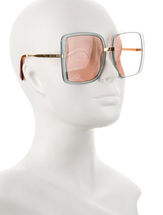 Gucci Oversize Tinted Sunglasses