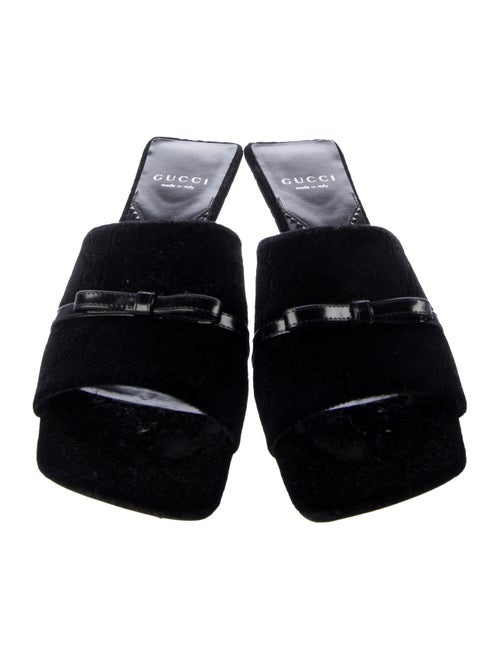 Gucci Velvet Bow Accents Slides