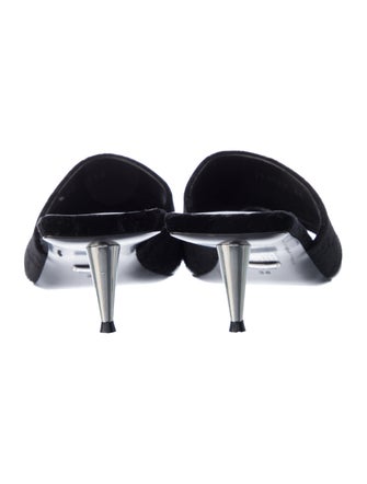 Gucci Velvet Bow Accents Slides