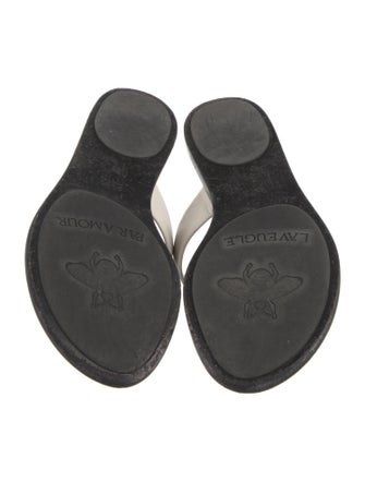 Gucci Double G Logo Leather Flip Flops