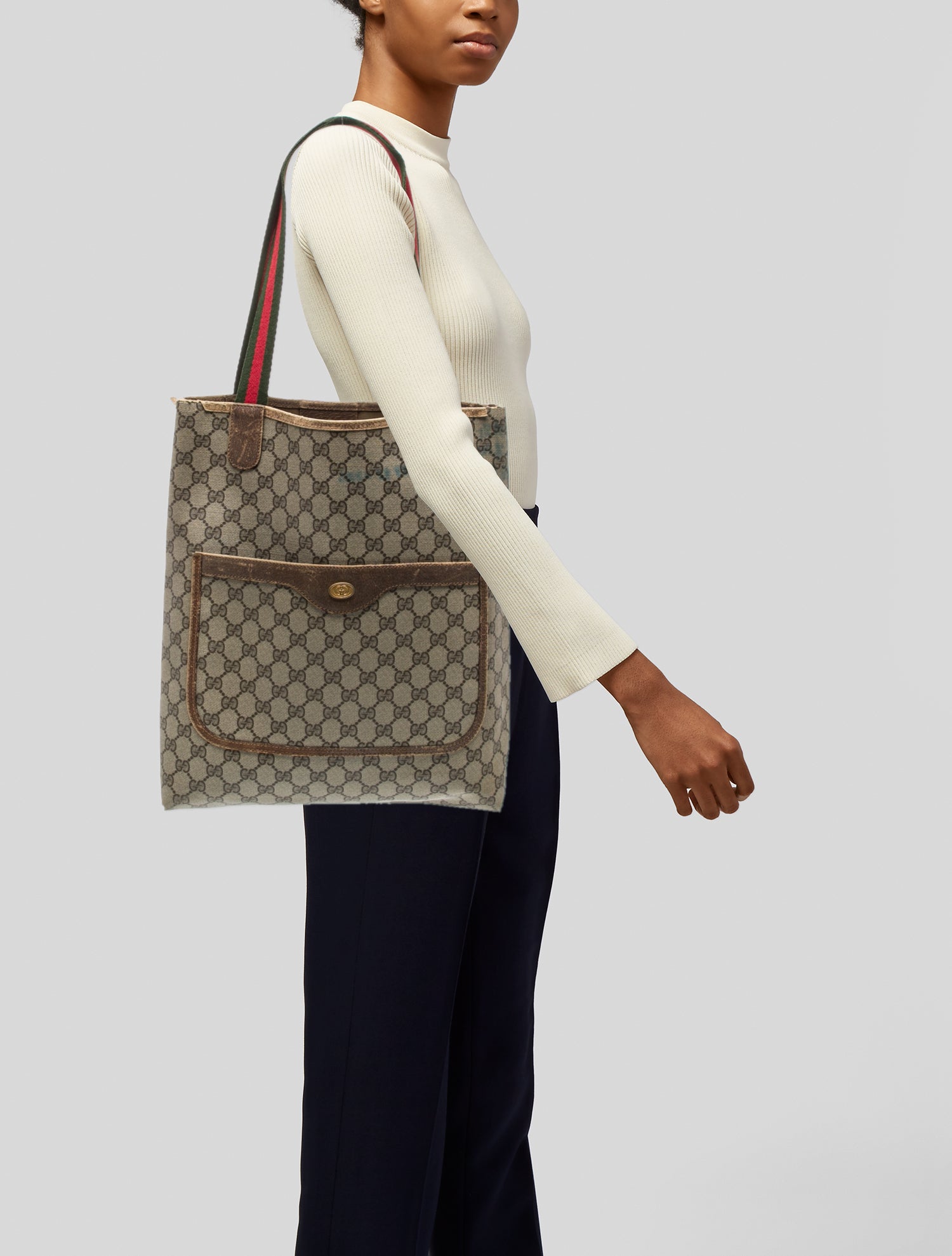 Gucci GG Supreme Shoulder Bag Vintage