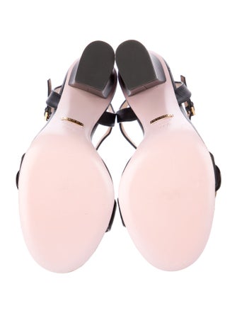 Gucci Double G Logo Leather Sandals