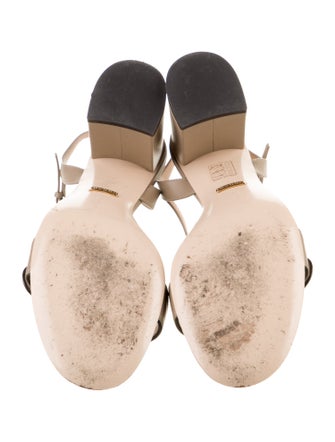 Gucci Double G Logo Leather Sandals