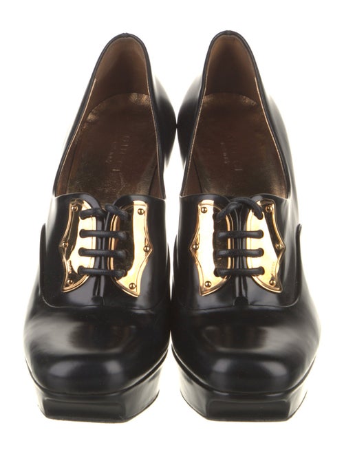 Gucci Leather Pumps