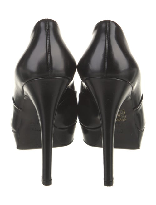 Gucci Leather Pumps