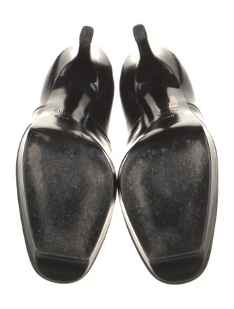 Gucci Leather Pumps