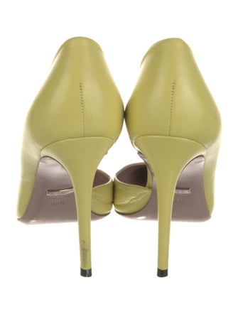 Gucci Leather Studded Accents D'Orsay Pumps