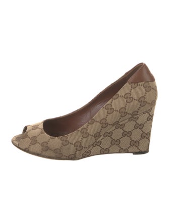 Gucci GG Canvas Canvas Pumps