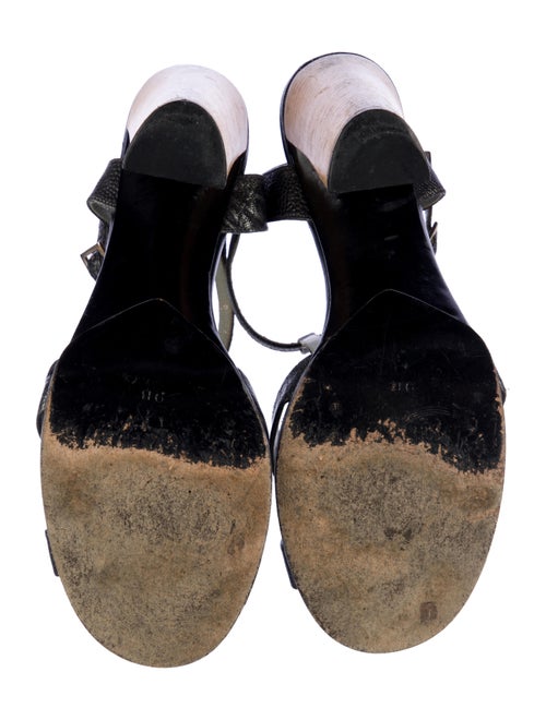 Gucci Leather Animal Print T-Strap Sandals