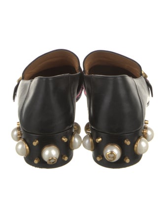 Gucci Double G Logo Leather Pumps