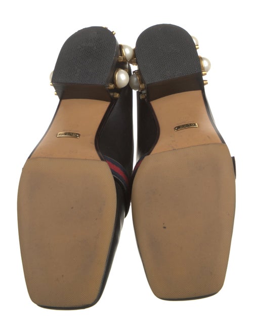 Gucci Double G Logo Leather Pumps