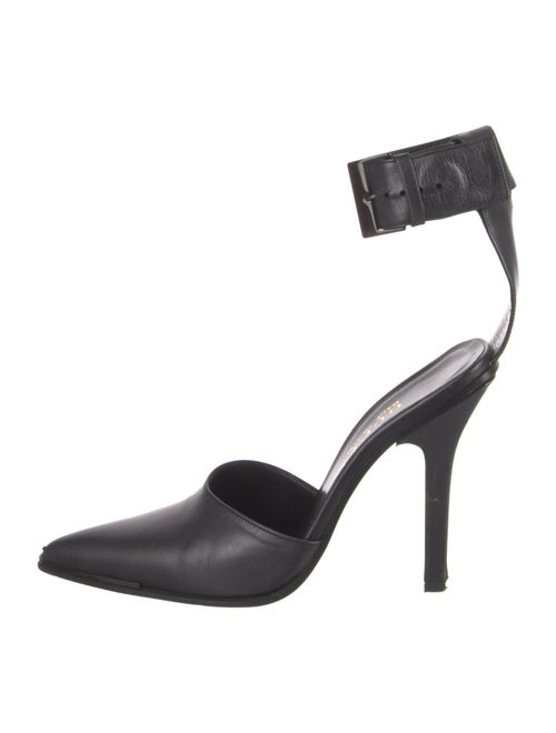 Gucci Leather D'Orsay Pumps