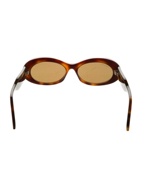Gucci Cat-Eye Tinted Sunglasses