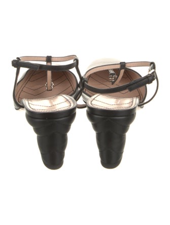 Gucci Double G Logo Leather T-Strap Pumps