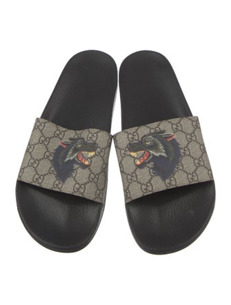 Gucci GG Supreme Slides