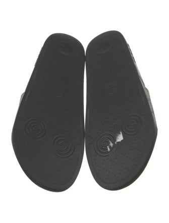 Gucci GG Supreme Slides