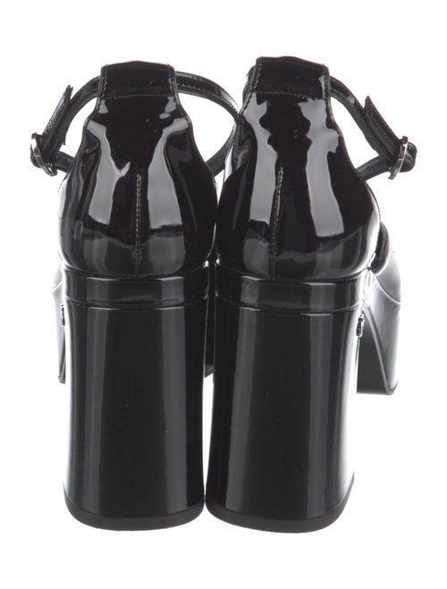 Gucci Double G Logo Patent Leather D'Orsay Pumps