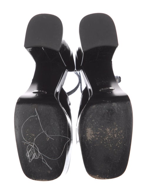 Gucci Double G Logo Patent Leather D'Orsay Pumps