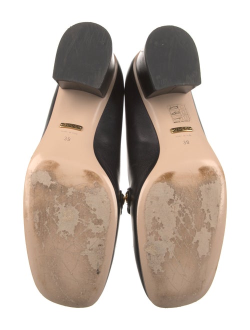 Gucci Chain-Link Accent Leather Pumps