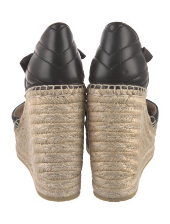 Gucci Double G Logo Leather D'Orsay Pumps