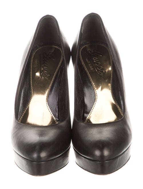 Gucci Leather Pumps