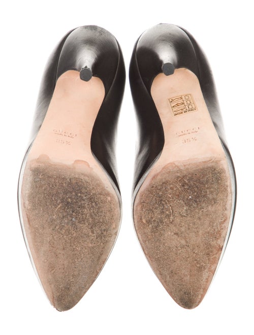 Gucci Leather Pumps
