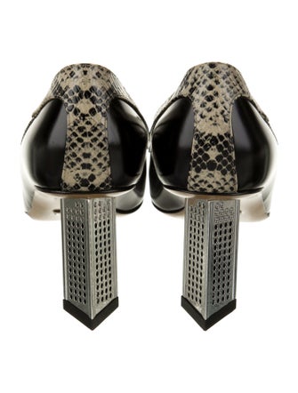 Gucci Leather Animal Print Pumps